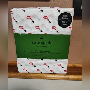 NWT! Kate Spade Twin XL Sheet Set - Lipstick Pattern - 100% Cotton